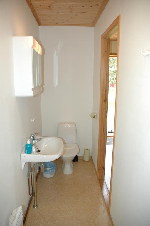 Gaestgard Christiansund Hotel Eckero Room photo